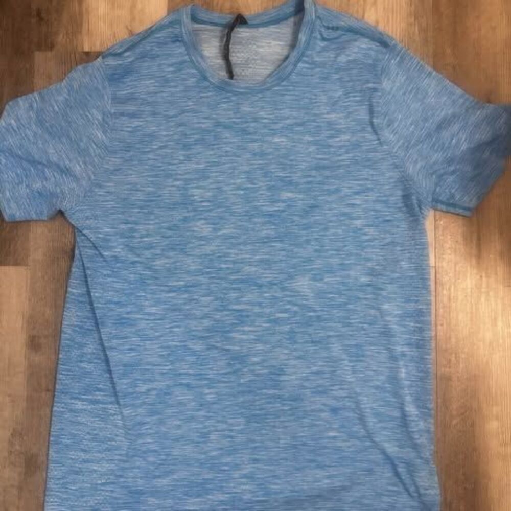 Lululemon light blue men’s size L